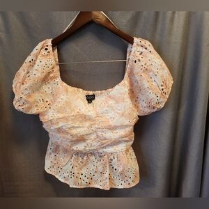 Women's Pink Eyelet Top LARGE. GIGIO